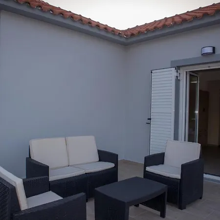 Olympia Villa *